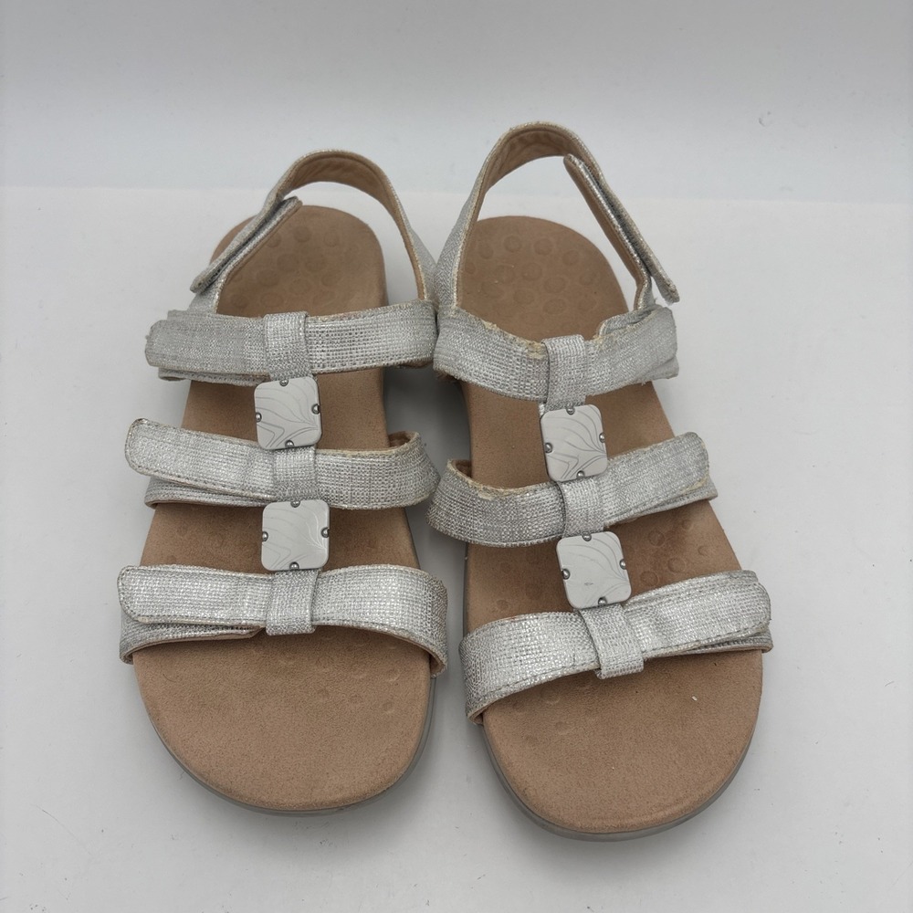 Vionic Womens Silver Strappy Sandals Medallion Accent Synthetic Size 9